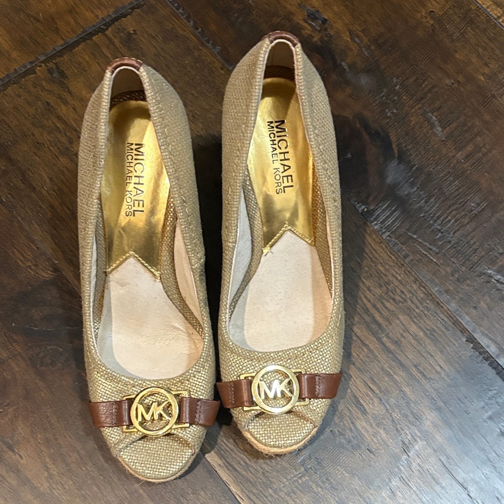 Michael Kors Gold and Tan Heels